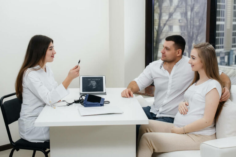 Comprehensive Guide to Surrogacy in the USA: Top Agencies, Surrogate Compensation & Earnings with OneWorld Generations